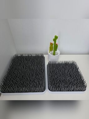 NEW Boon Bottle Drying Racks And Brush Set